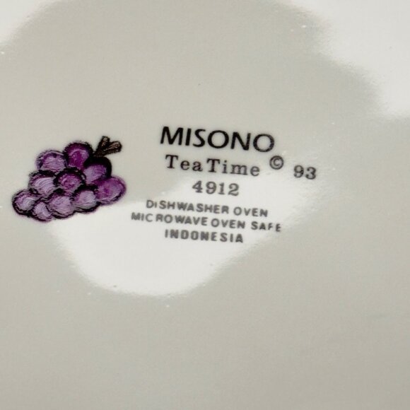 Misono TeaTime '93 4912 Plate Fruit & Teapot Design 11” Dia. Microwave Safe - Picture 9 of 10